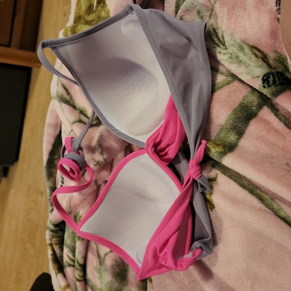 Bikini top super cute - Picture 3 of 6